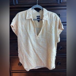 GAP linen top